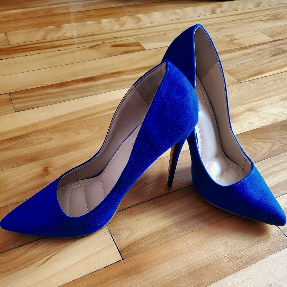 Royal Blue High Heel Shoes, size US 7 (Brand: Fashion Nova)